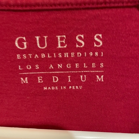 Red Guess novelty tee shirt with horse print. Size M - Picture 4 of 6